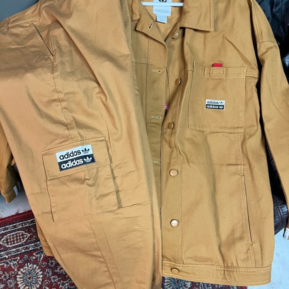 Adidas tracksuit size small - Picture 3 of 7